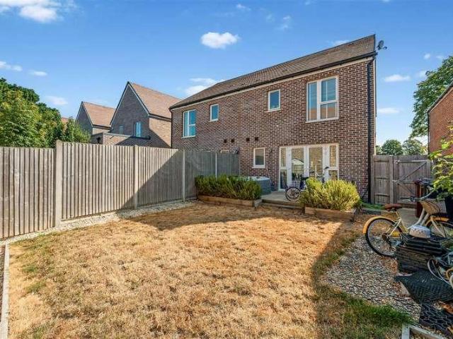 House for sale in Chichester, Littlecote