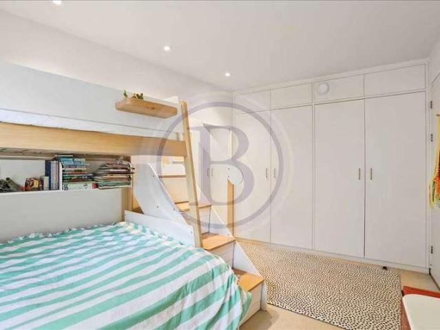 House for sale in Holloway, Greater London