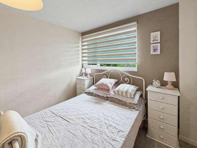 House for sale in Holdenhurst, Bournemouth