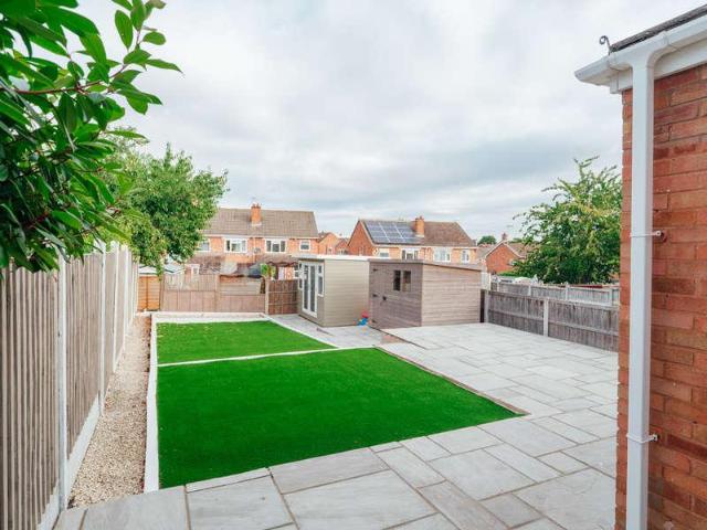 House for sale in Warndon, Worcestershire