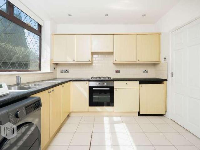 House for sale in Bradshaw, Lee Bank