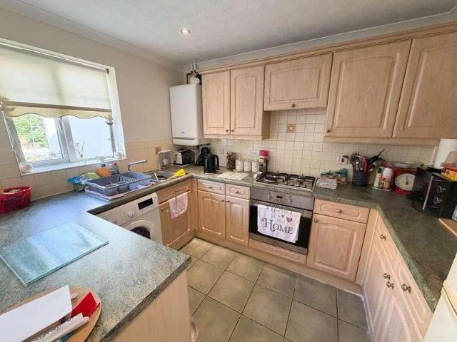 House for sale in Broadlands, Wales