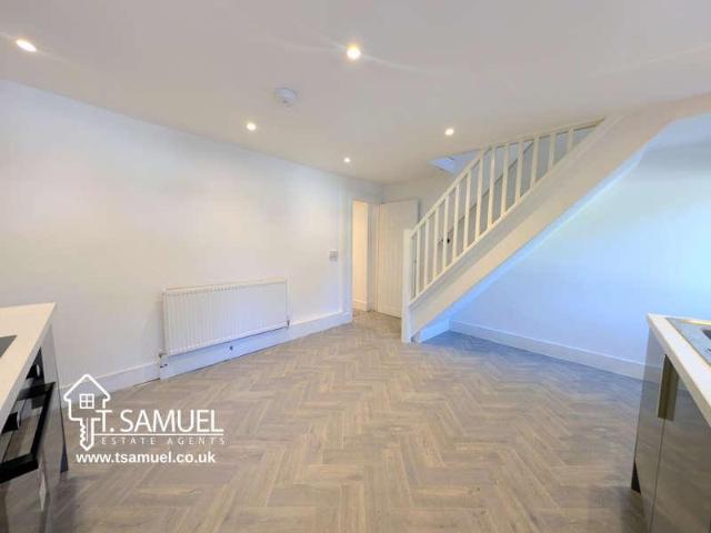 House for sale in Llwynypia, Wales