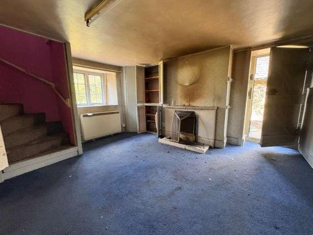 House for sale in Fossebridge, Gloucestershire