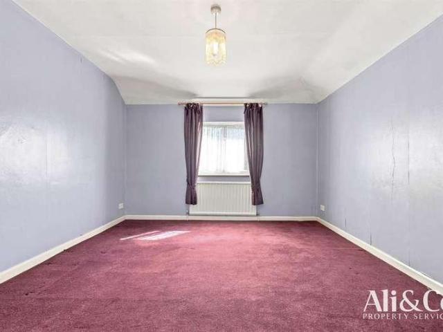 House for sale in Tilbury, Essex