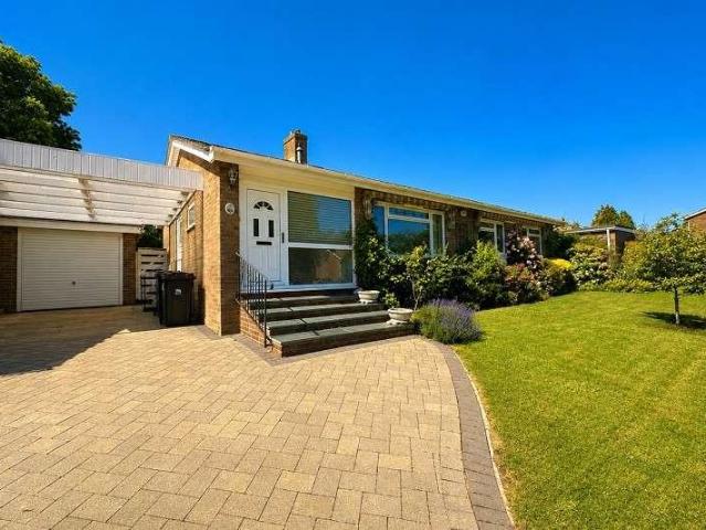 House for sale in Highcliffe