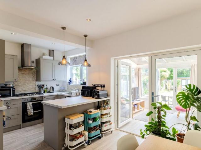 House for sale in Elmfield, Leicestershire