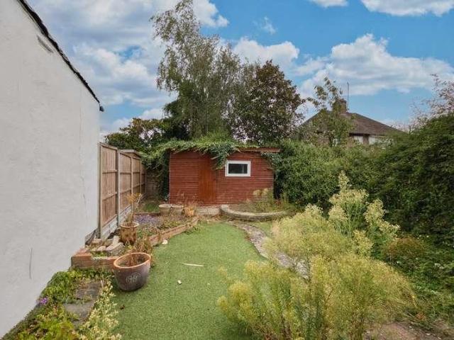 House for sale in New Malden, Greater London