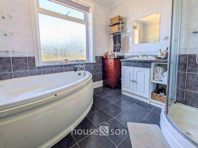 House for sale in Talbot Village, Bournemouth