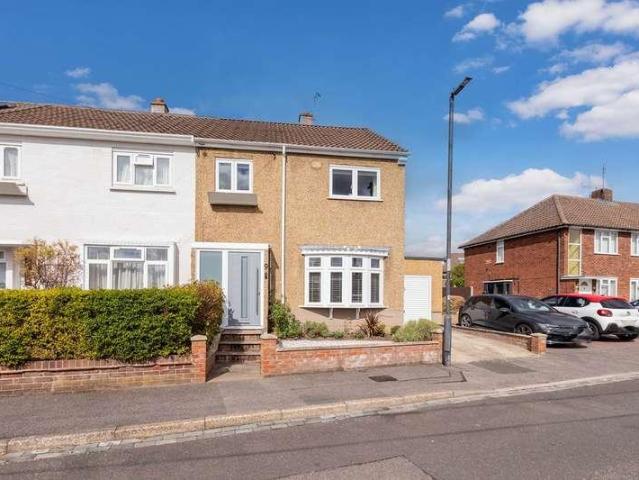 House for sale in St Marks, Maidenhead