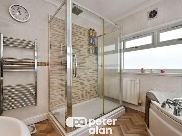 House for sale in Troed-y-rhiw, Troedyrhiw