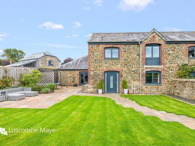 House for sale in Strode, Devon