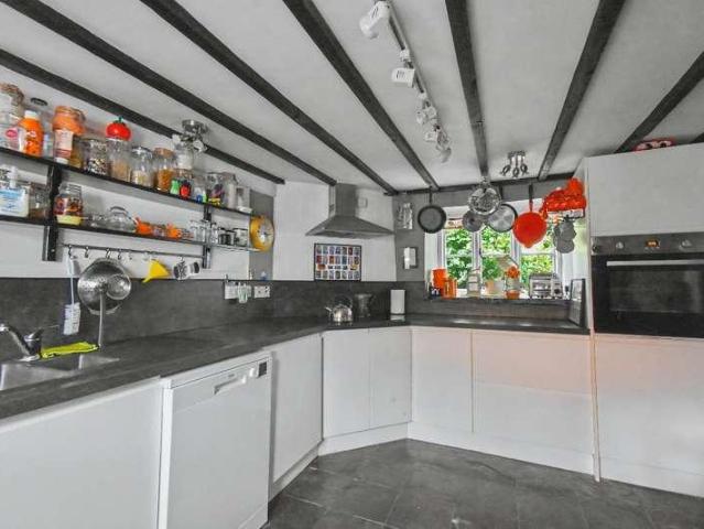 House for sale in Weir Quay, Devon