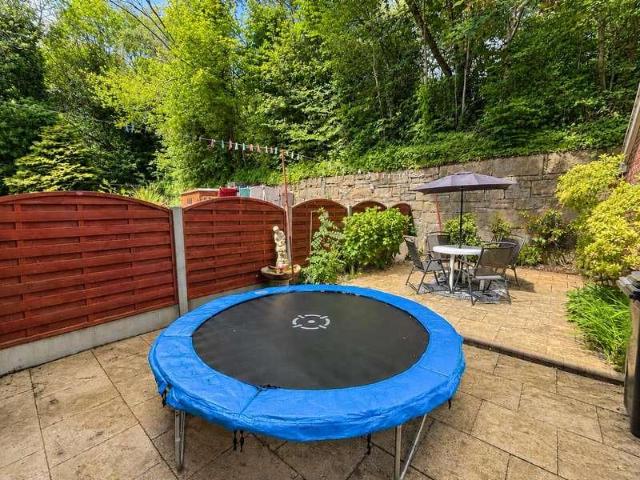 House for sale in Prestolee, Lee Bank