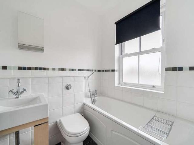 House for sale in Catteshall, Fole
