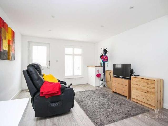 House for sale in Sandown Park, Kent