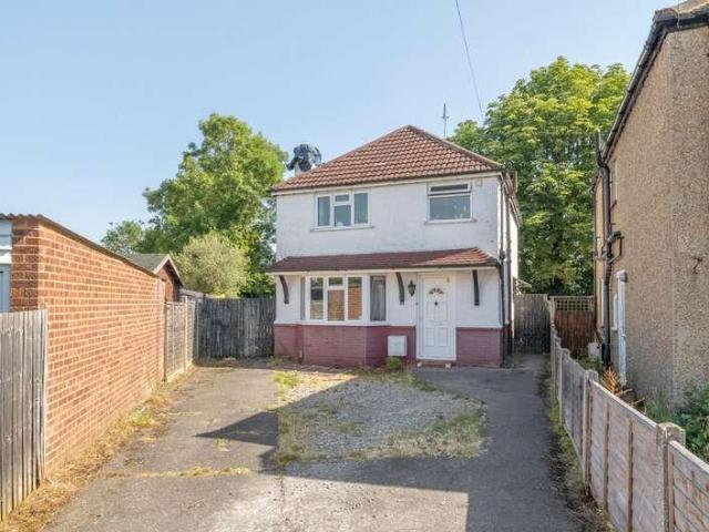House for sale in Woodbridge Hill, Westborough