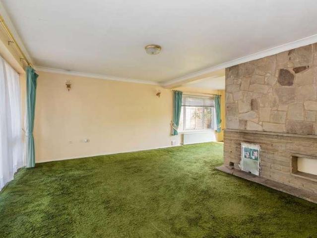 House for sale in Windsor, Cox Green