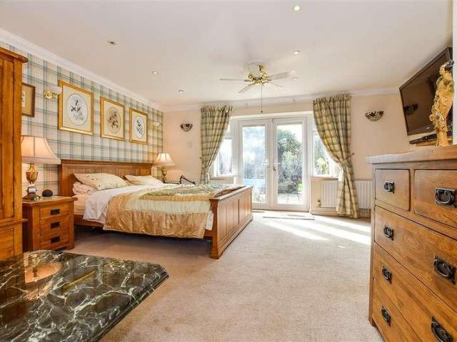 House for sale in Midway, Kent