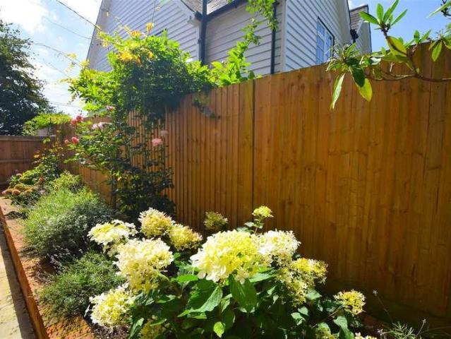 House for sale in Ewhurst, Heathlands