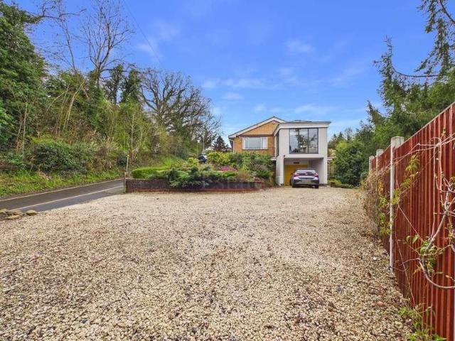House for sale in Catchems End, Wyre Forest
