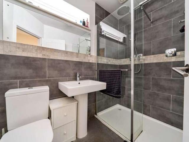 House for sale in Rose Green, Clapham
