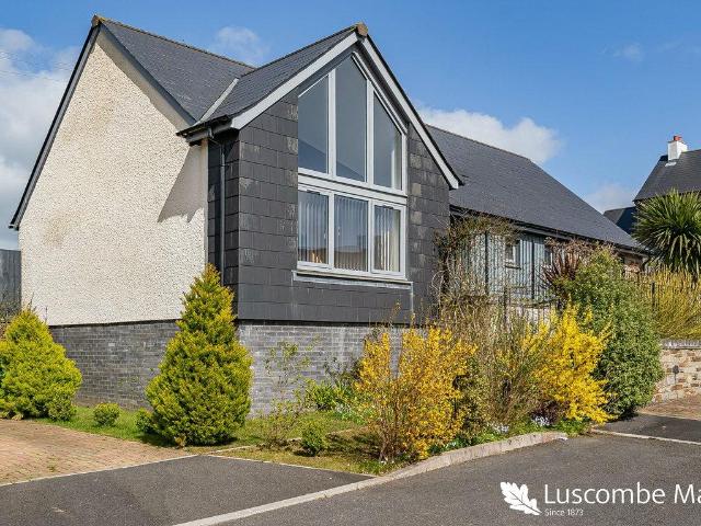 House for sale in Strode, Devon