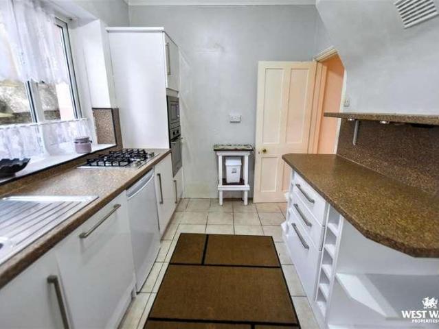 House for sale in Milford Haven, Wales