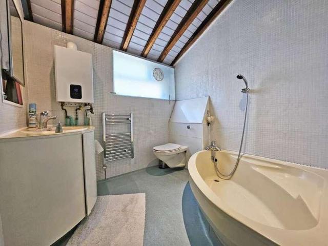 House for sale in Seven Kings, Greater London