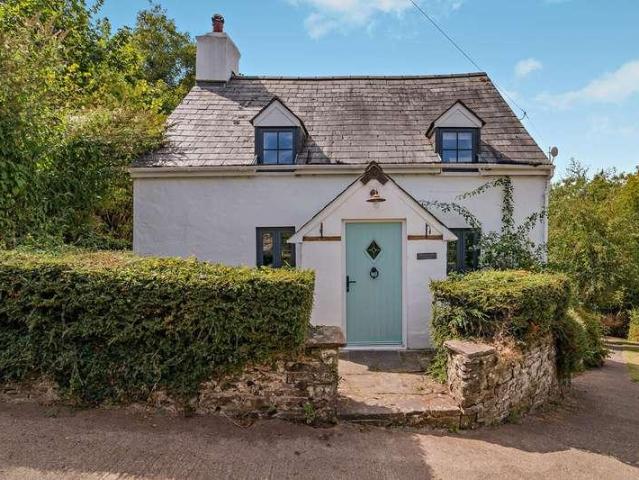 House for sale in Llangynidr, Wales