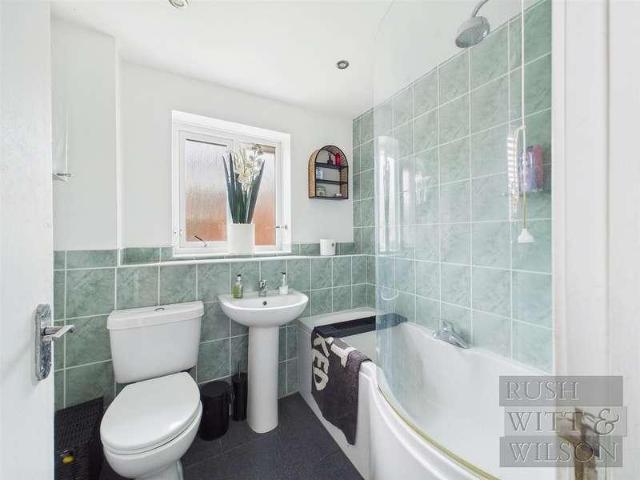 House for sale in Little Common, Rother