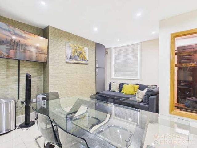 House for sale in Chinatown, Calderstones