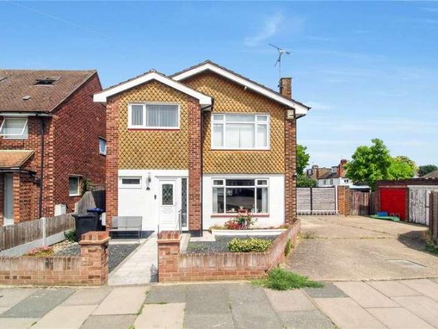 House for sale in Alton Barnes, Essex