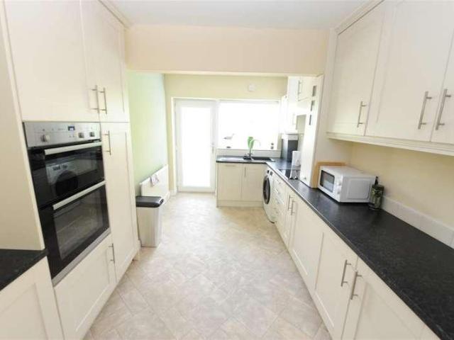 House for sale in Little Gomersal, West Yorkshire