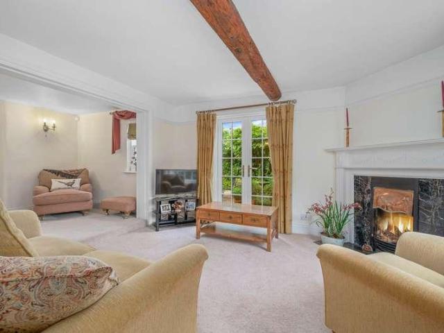 House for sale in Alderminster, Warwickshire