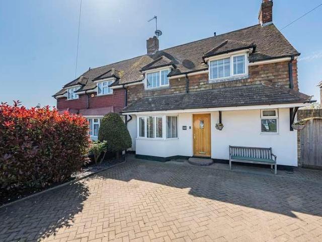 House for sale in Denham, Gerrards Cross and Chalfonts Community Board, Denham