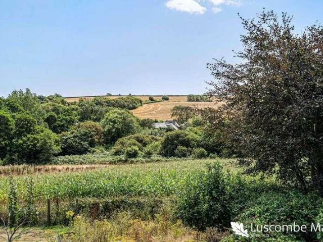 House for sale in Strode, Devon