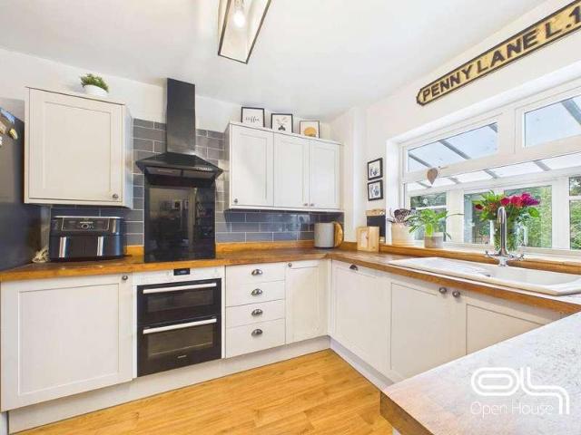 House for sale in Walton on the Hill, Stafford
