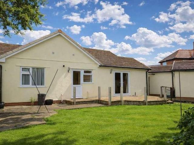 House for sale in Roby Mill, Lancashire