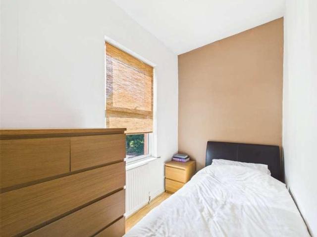 House for sale in Georgia, Greater Manchester