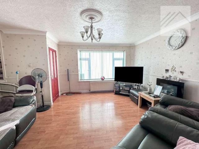 House for sale in Winter Gardens, Castle Point