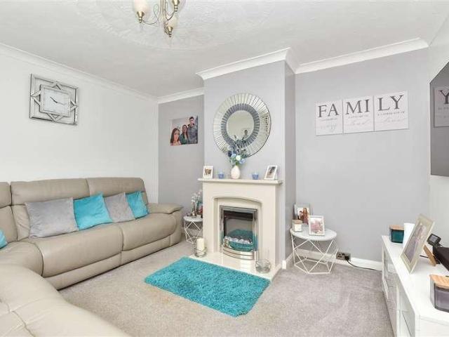 House for sale in Snodhurst, Chatham