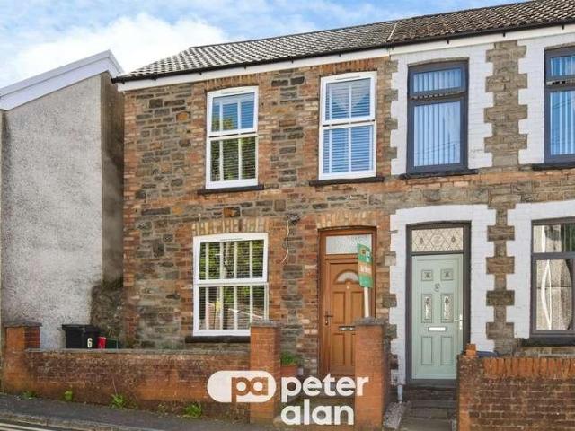 House for sale in Troed-y-rhiw, Troedyrhiw
