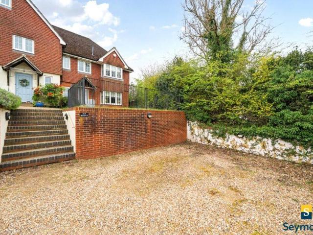 House for sale in Chilworth, Guildford