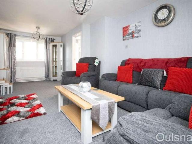 House for sale in Stoke Pound, Bromsgrove