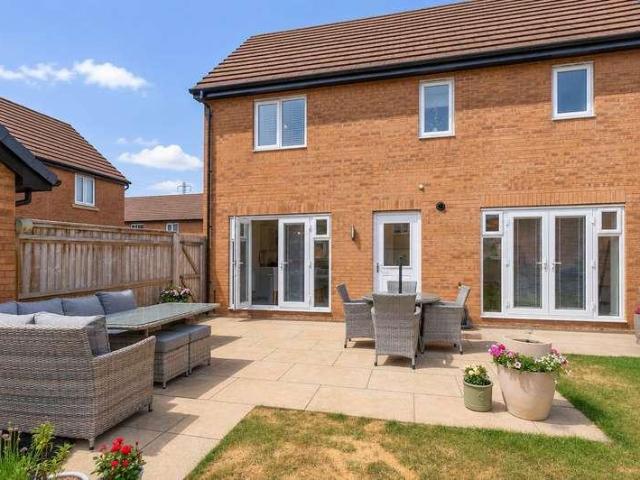 House for sale in Glan Llyn, Wales