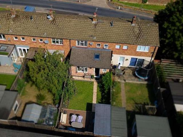 House for sale in Pouchen End, Hertfordshire