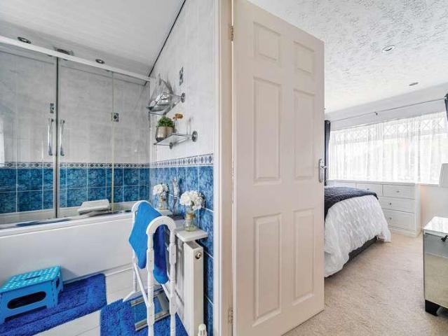 House for sale in Feckenham, City Of Bristol