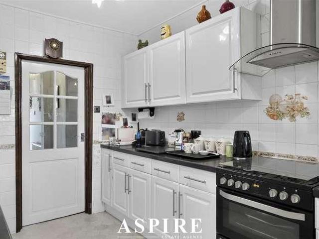 House for sale in Leigh Beck, Essex