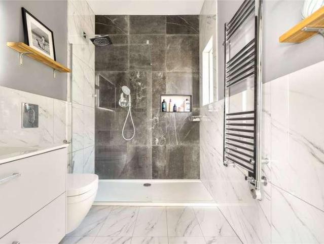 House for sale in Hook, Greater London